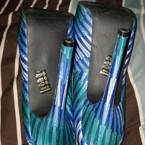 High heels - Picture 3 of 3